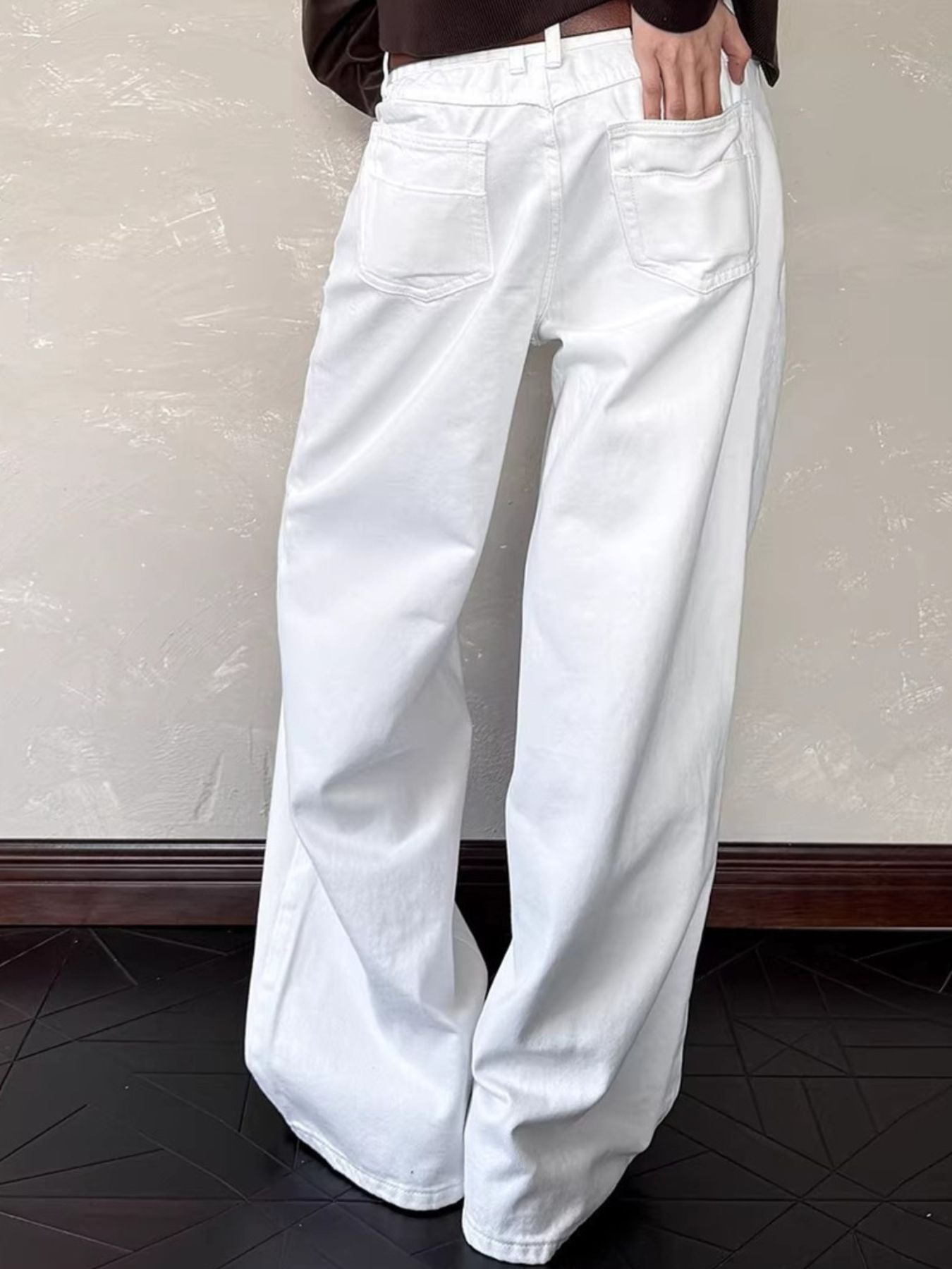 4ef84e28-07a8-4a13-a07f-5389aab5d578-Max